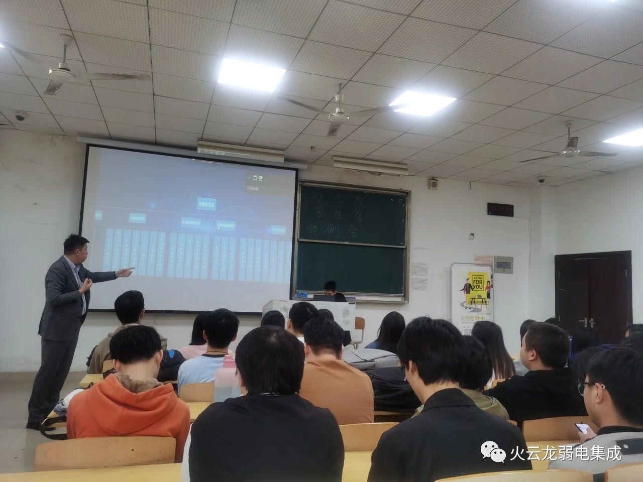 1702525864936564.jpg 1702525864936564.jpg